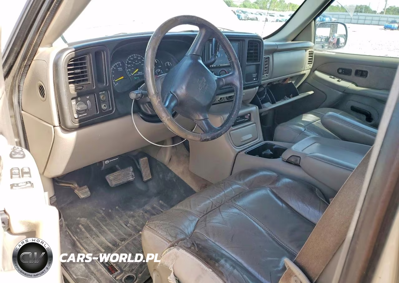 2000 Chevrolet Silverado C1500 VIN:1GCEC19T4YZ260179 - 8