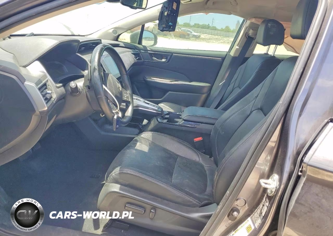 2018 Honda Clarity Touring VIN:JHMZC5F37JC015333 - 7