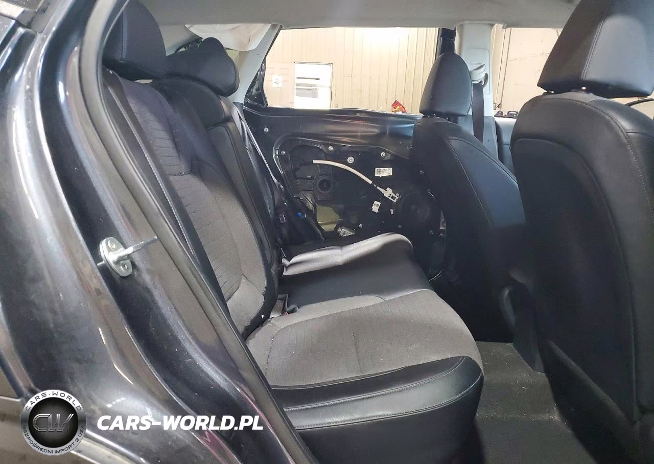 2021 Kia Seltos S VIN:KNDEUCAA8M7177184 - 11
