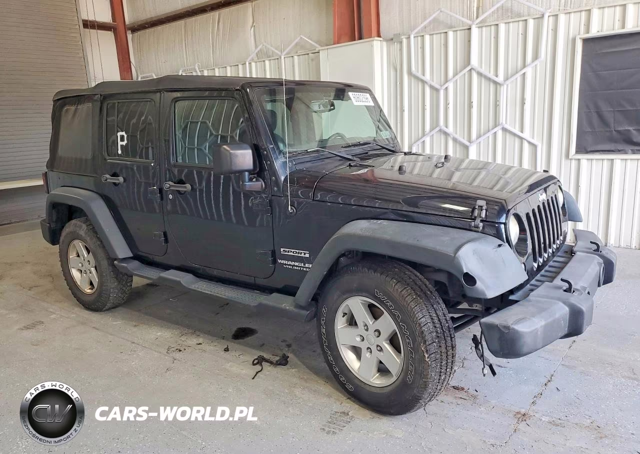 2014 Jeep Wrangler Unlimited Sport VIN:1C4HJWDG2EL311591 - 4