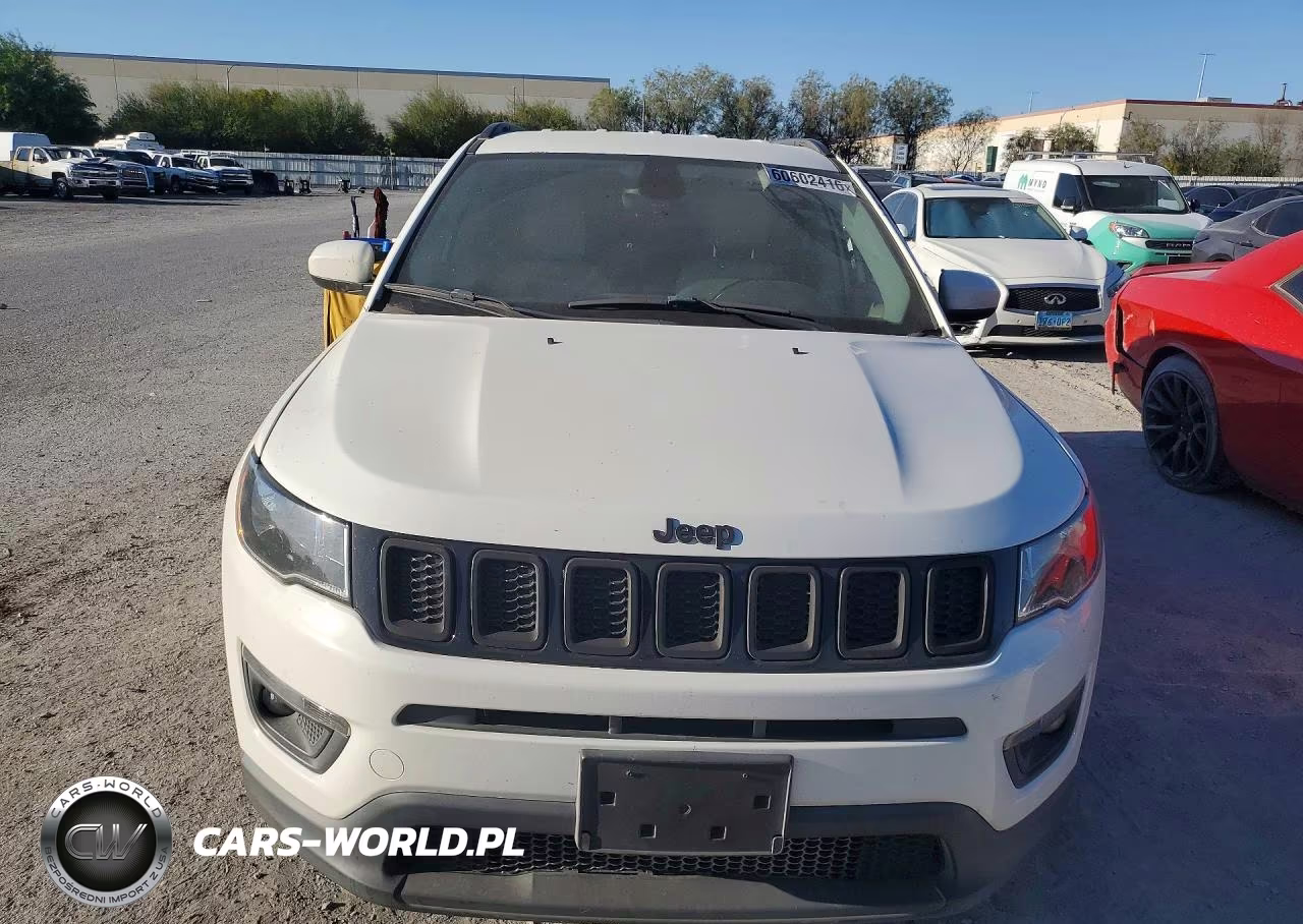 2018 Jeep Compass Latitude VIN:3C4NJCBB6JT248325 - 5