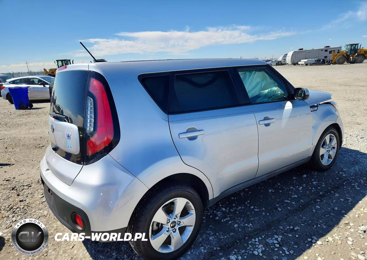 2018 Kia Soul Base VIN:KNDJN2A28J7547236 - 3