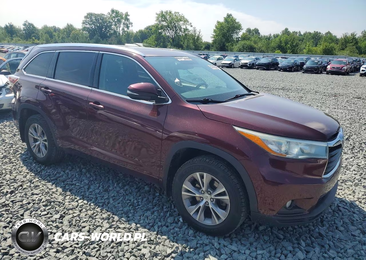 2015 Toyota Highlander Xle VIN:5TDJKRFH5FS172658 - 4