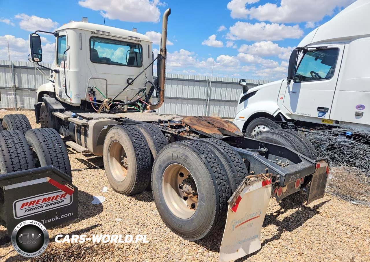 2012 Mack Cxu613 Semi Truck VIN:1M1AW07Y1CM022679 - 2