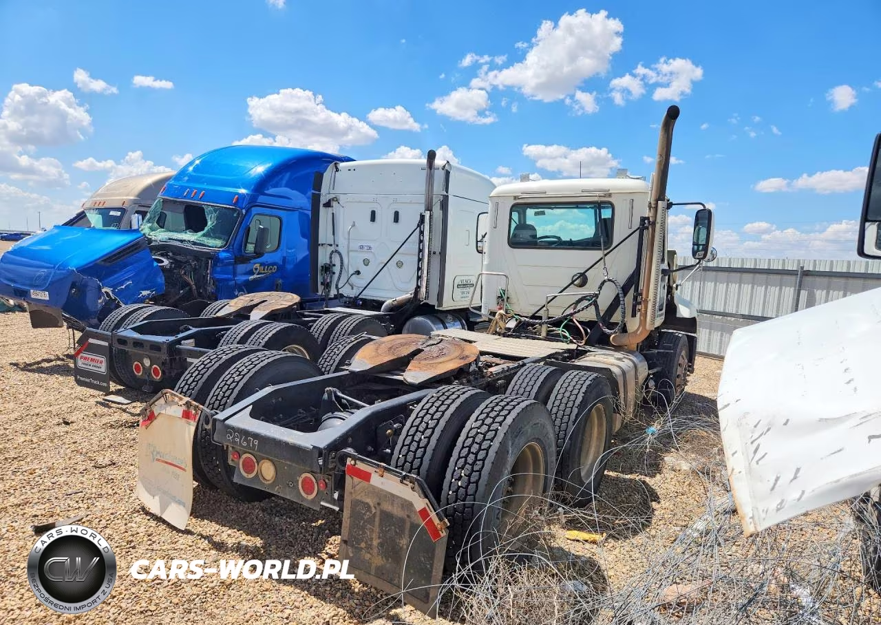 2012 Mack Cxu613 Semi Truck VIN:1M1AW07Y1CM022679 - 3