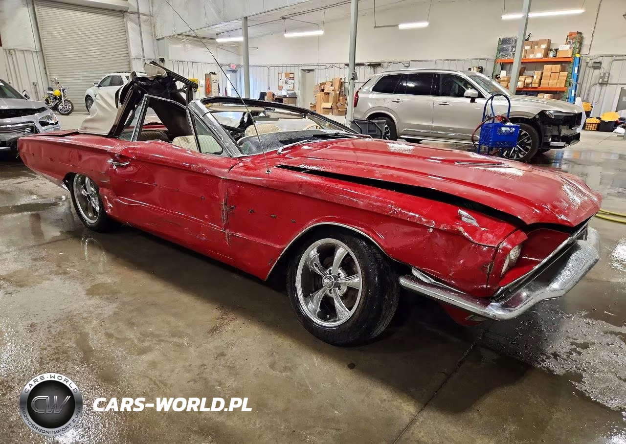1966 Ford T Bird VIN:6Y85Q109804 - 4