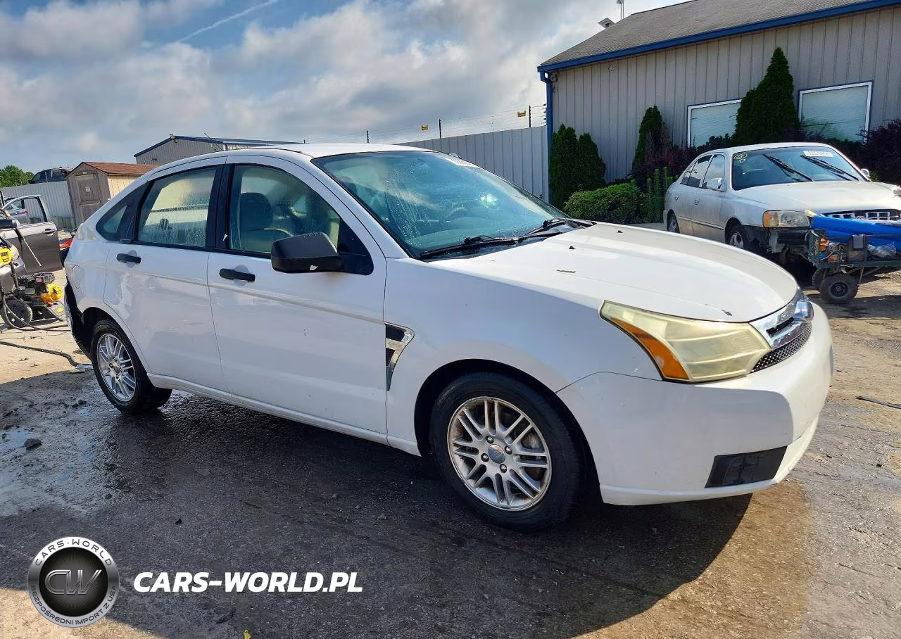 2008 Ford Focus Se VIN:1FAHP35N98W183675 - 4
