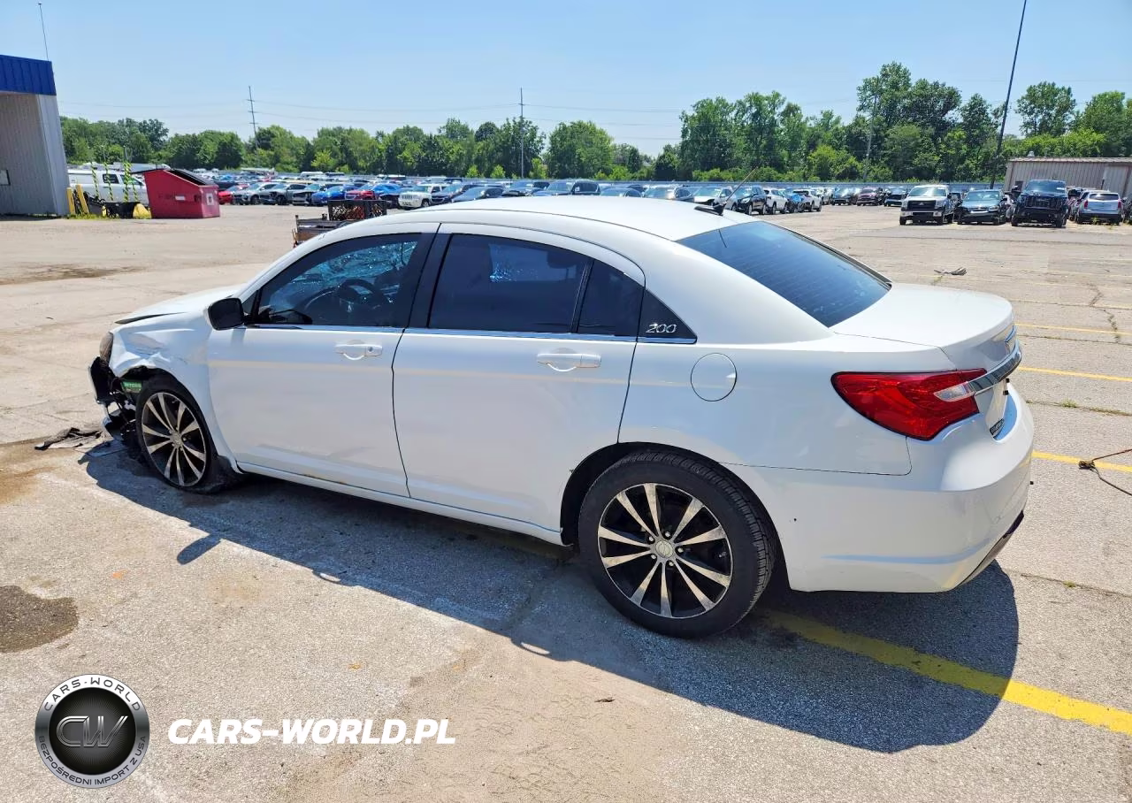 2013 Chrysler 200 Touring VIN:1C3CCBBB0DN600660 - 2