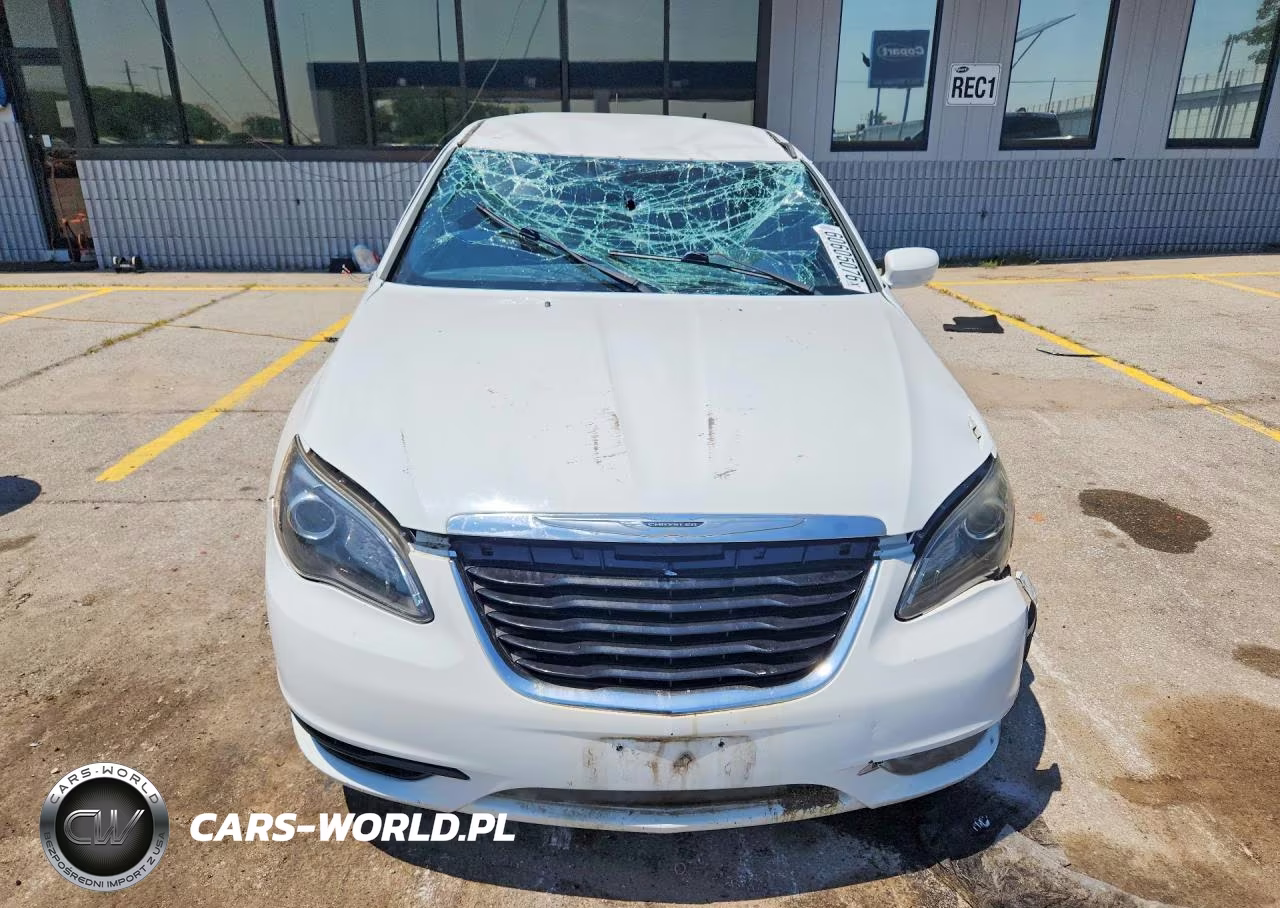 2013 Chrysler 200 Touring VIN:1C3CCBBB0DN600660 - 5