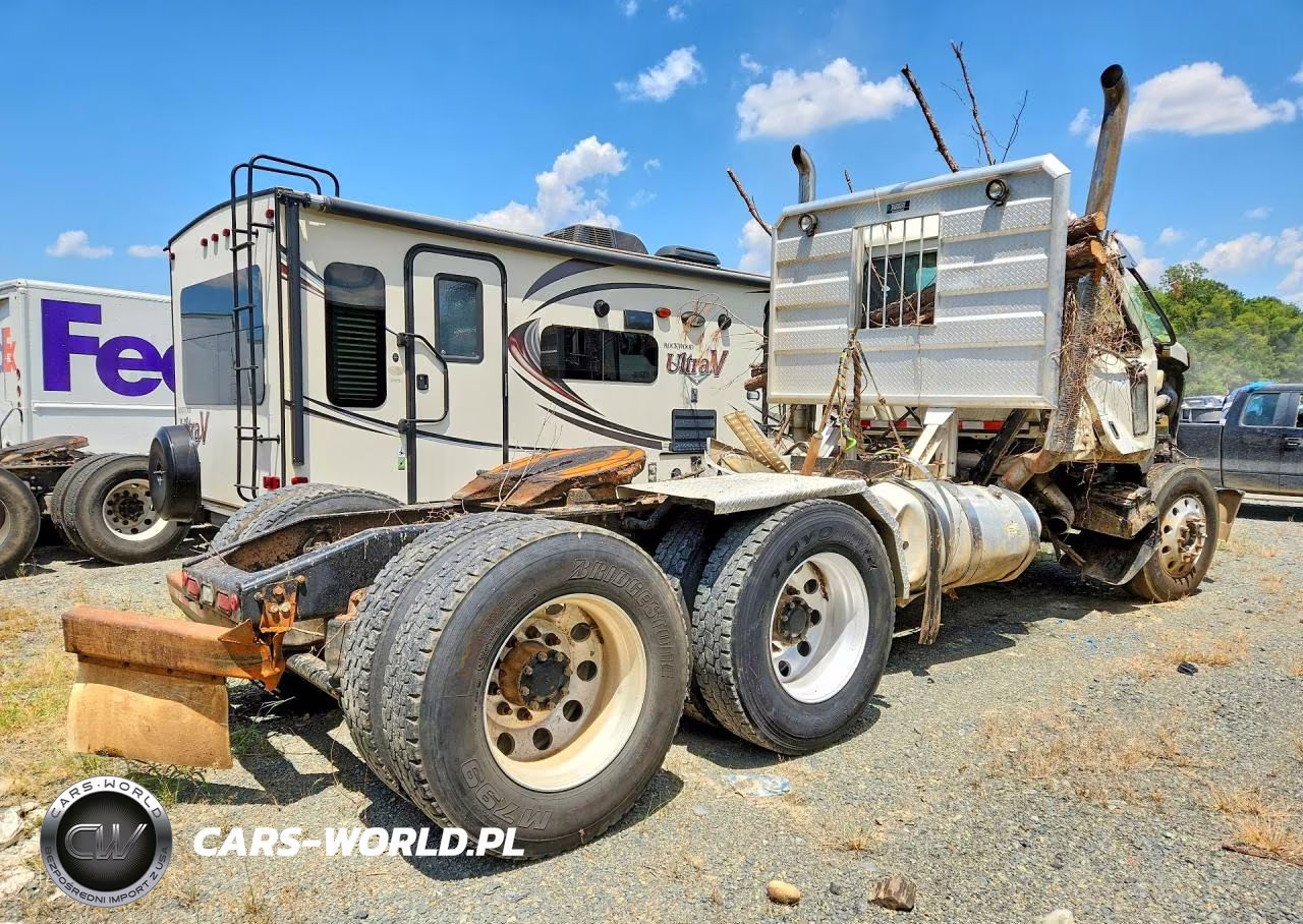 2022 Mack Pinnacle Semi Truck VIN:1M1PN4GY6NM010311 - 3