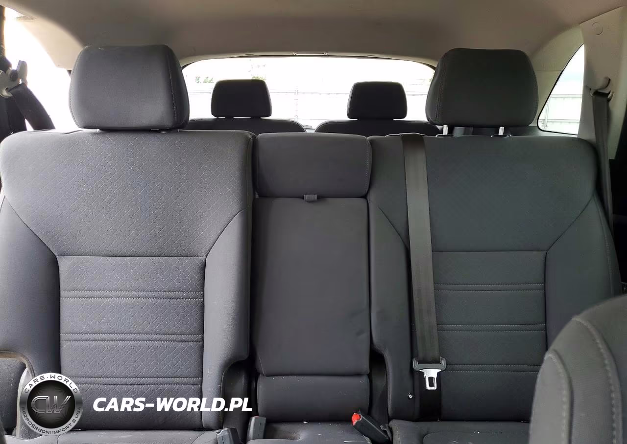 2019 Kia Sorento S V6 VIN:5XYPG4A58KG590098 - 10