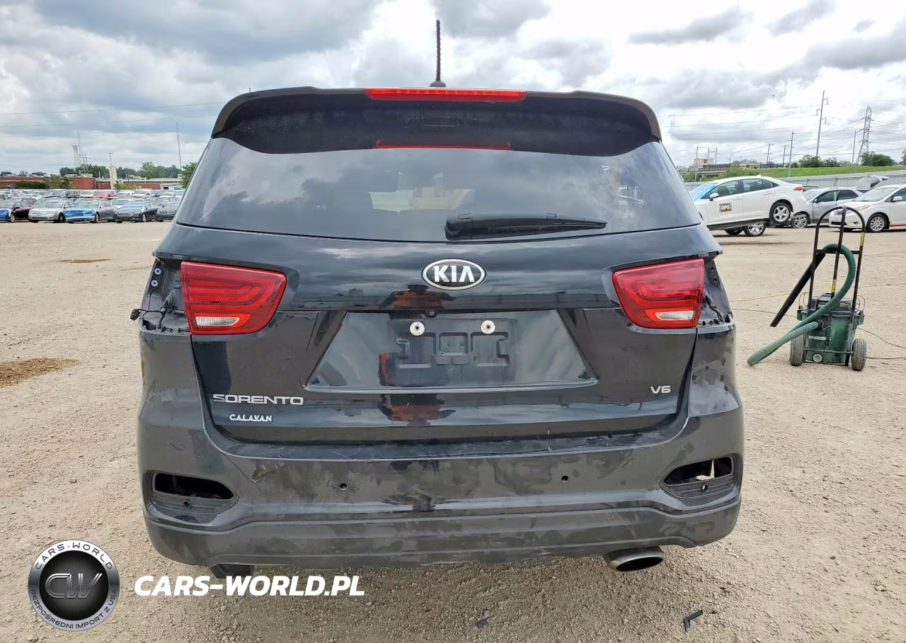 2019 Kia Sorento S V6 VIN:5XYPG4A58KG590098 - 6