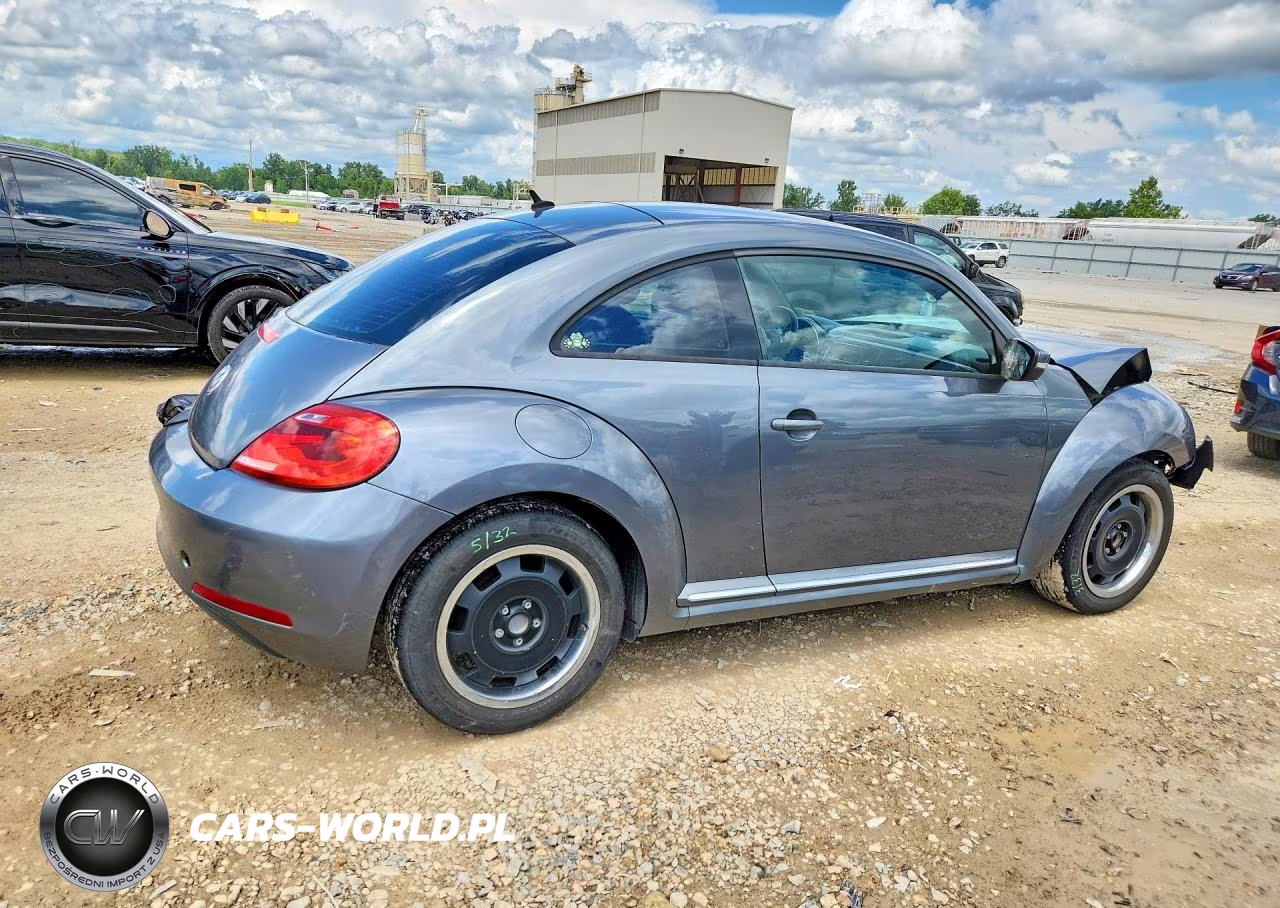 2012 Volkswagen Beetle VIN:3VWJX7AT0CM614255 - 3