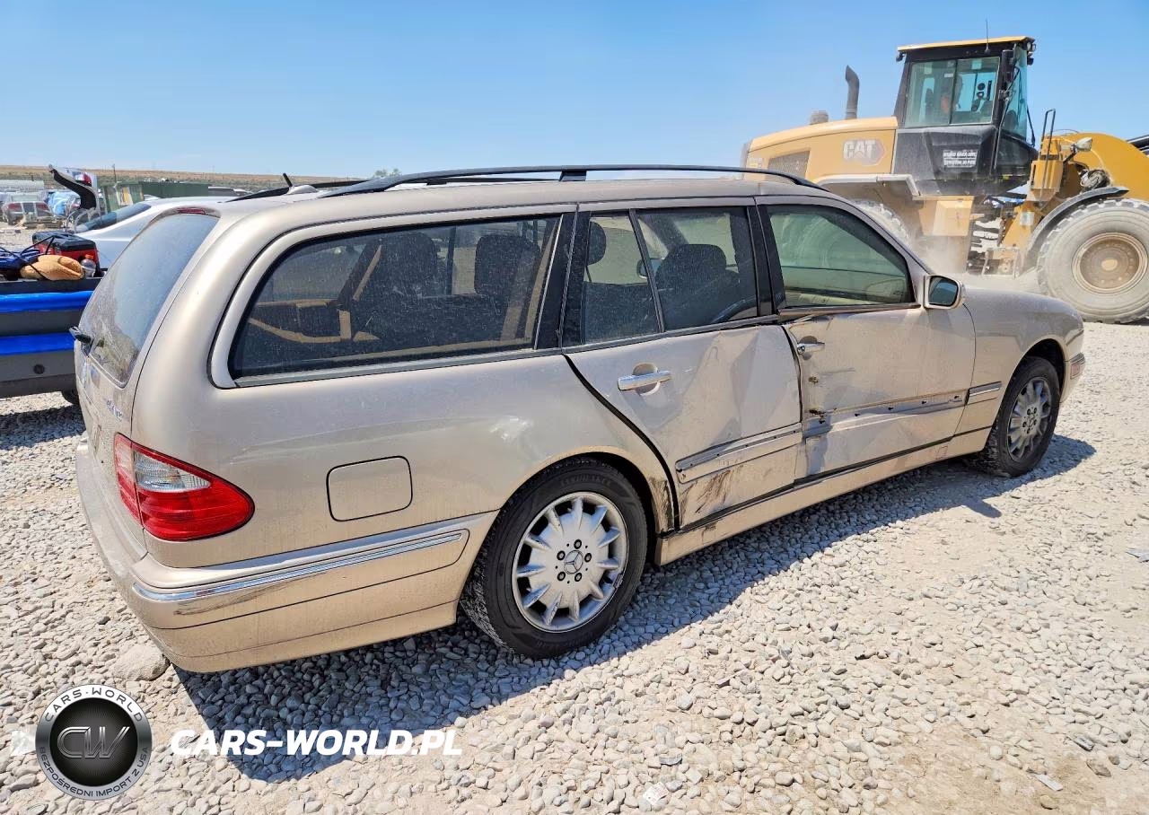 2002 Mercedes-Benz E 320 4Matic VIN:WDBJH82J92X062524 - 3