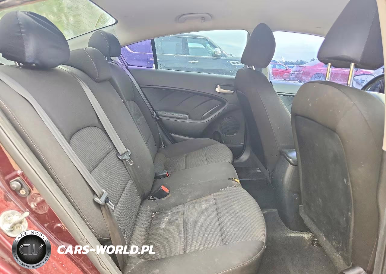 2018 Kia Forte Lx VIN:3KPFK4A77JE259536 - 10