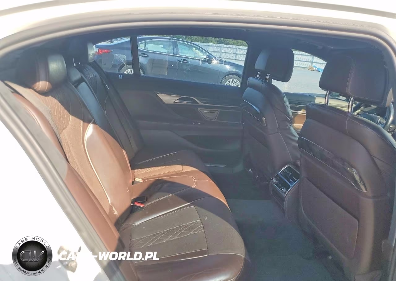 2017 BMW 750 Xi VIN:WBA7F2C3XHG423411 - 10