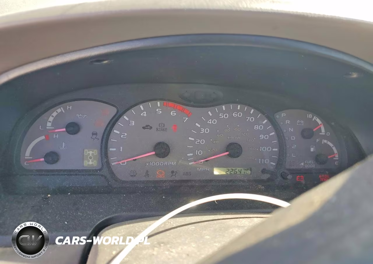 2001 Toyota Sequoia Limited VIN:5TDBT48A01S044468 - 9