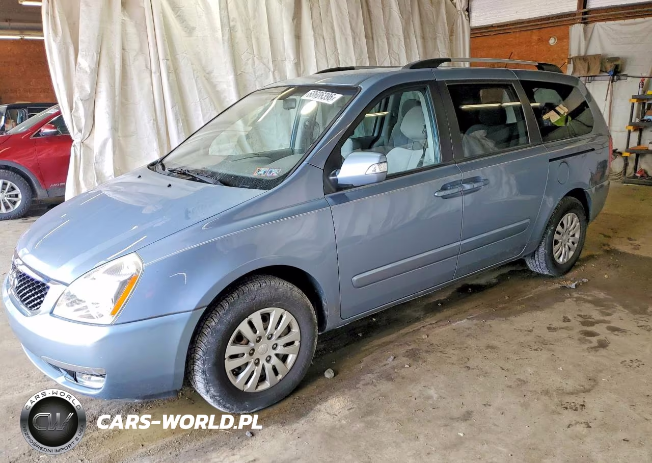 2014 Kia Sedona Lx