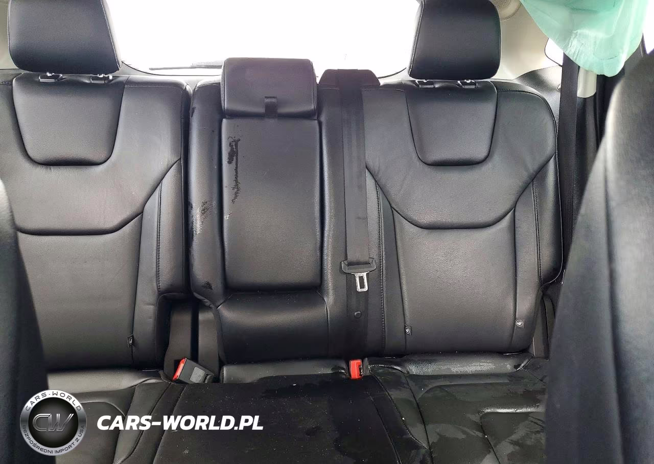 2019 Ford Edge Titanium VIN:2FMPK4K96KBB18904 - 10