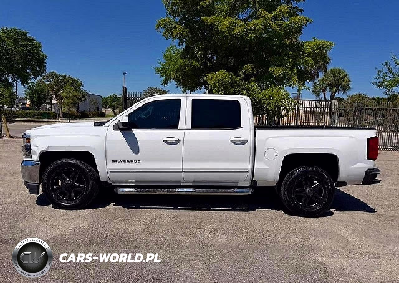 2018 Chevrolet Silverado C1500 Lt VIN:3GCPCRECXJG597832 - 12