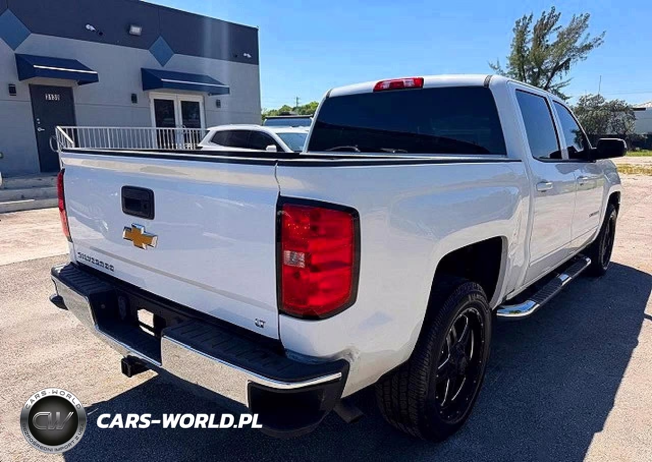 2018 Chevrolet Silverado C1500 Lt VIN:3GCPCRECXJG597832 - 3