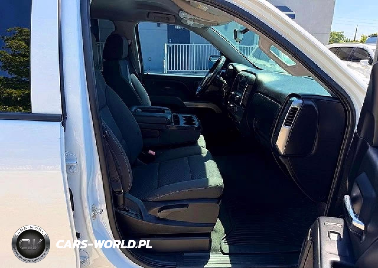 2018 Chevrolet Silverado C1500 Lt VIN:3GCPCRECXJG597832 - 7