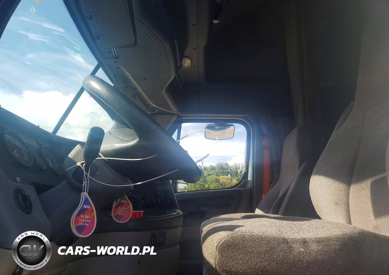 2019 Freightliner Cascadia 1 - Semi Truck VIN:1FUJGLDR1KLKD3014 - 7