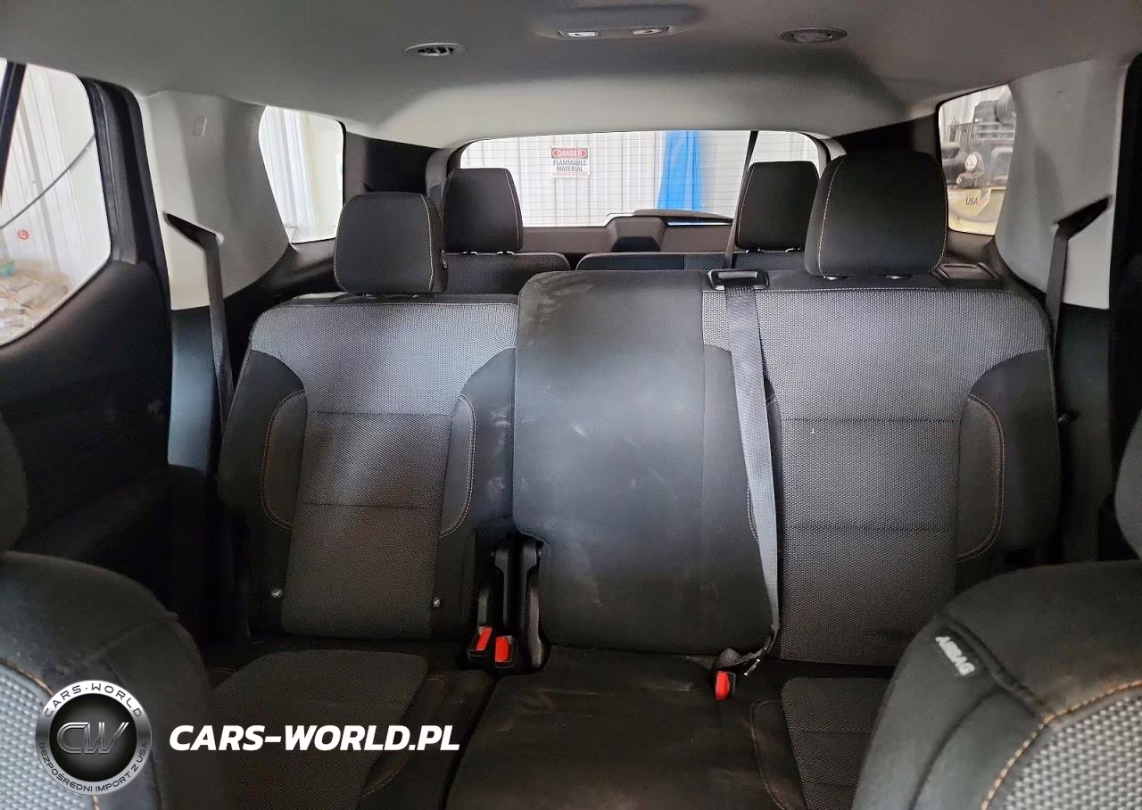 2018 Chevrolet Traverse Lt VIN:1GNEVGKW9JJ229068 - 10