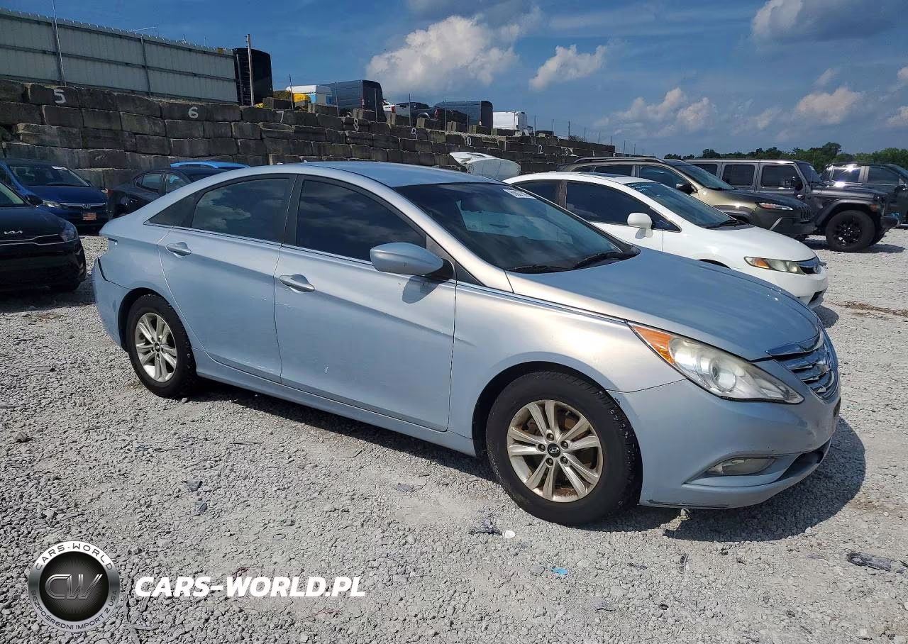 2013 Hyundai Sonata Gls VIN:5NPEB4AC5DH733847 - 4