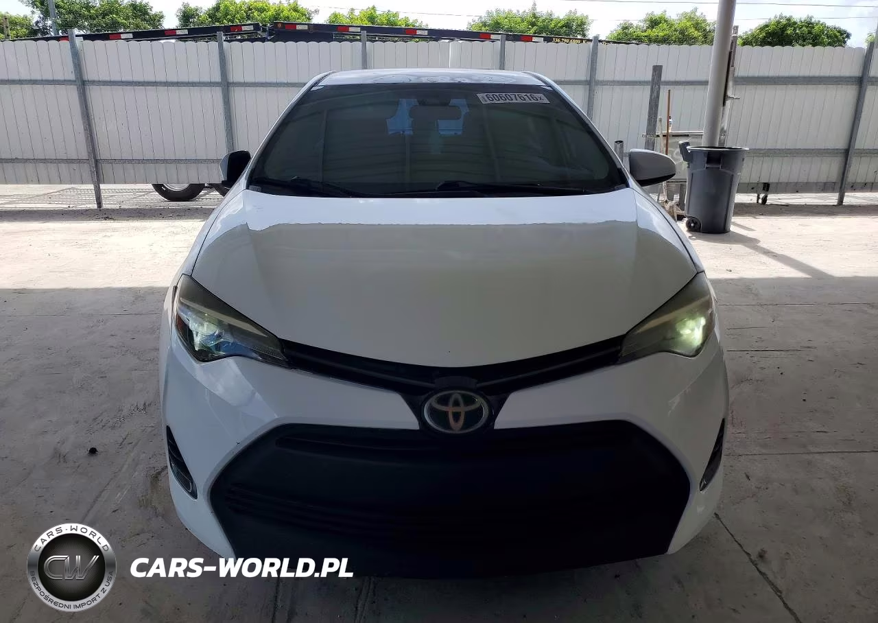 2017 Toyota Corolla Le VIN:5YFBURHE5HP593387 - 5