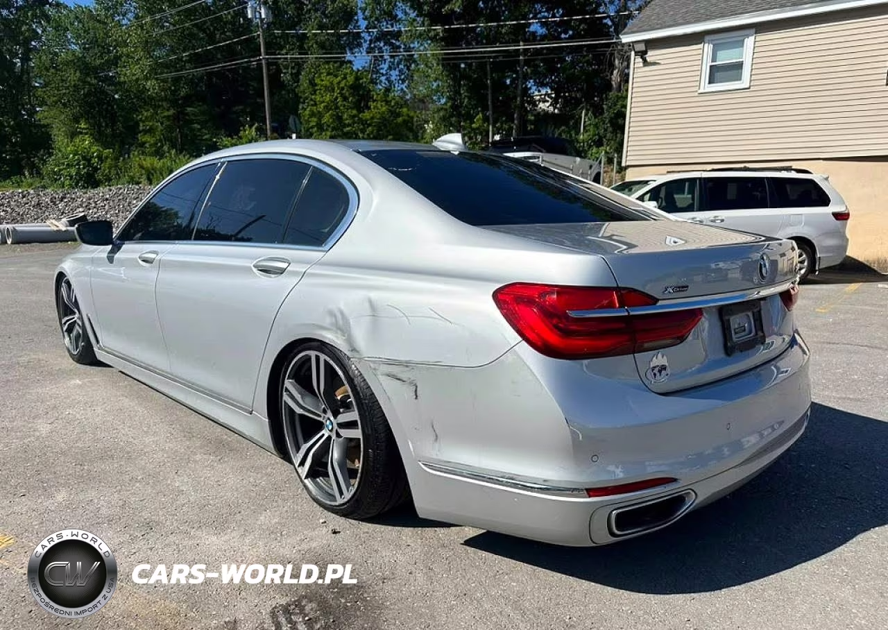 2016 BMW 750 Xi VIN:WBA7F2C52GG418042 - 2