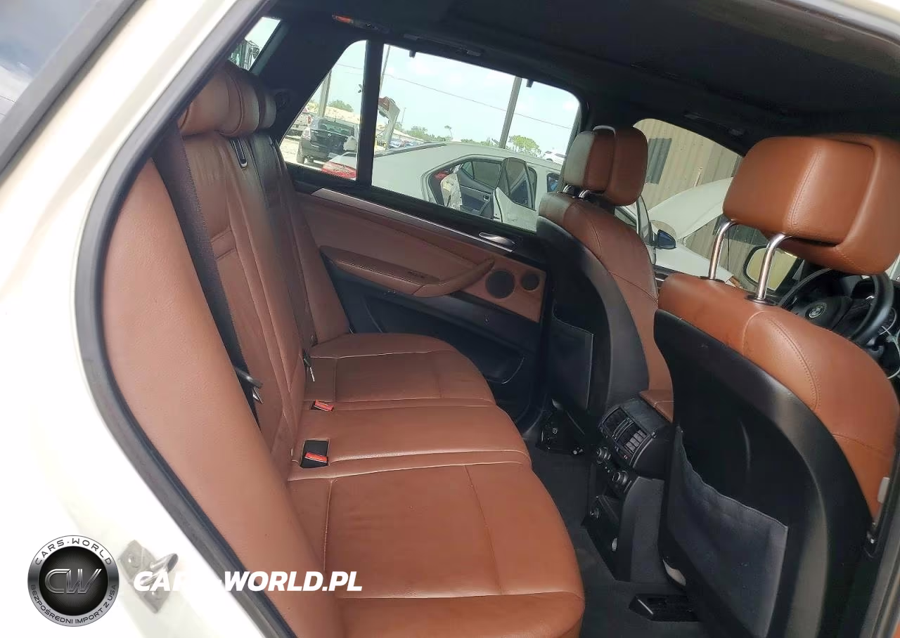 2013 BMW X5 xDrive50I VIN:5UXZV8C57DL426589 - 11