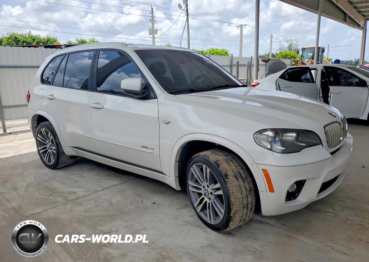 2013 BMW X5 xDrive50I VIN:5UXZV8C57DL426589 - 4