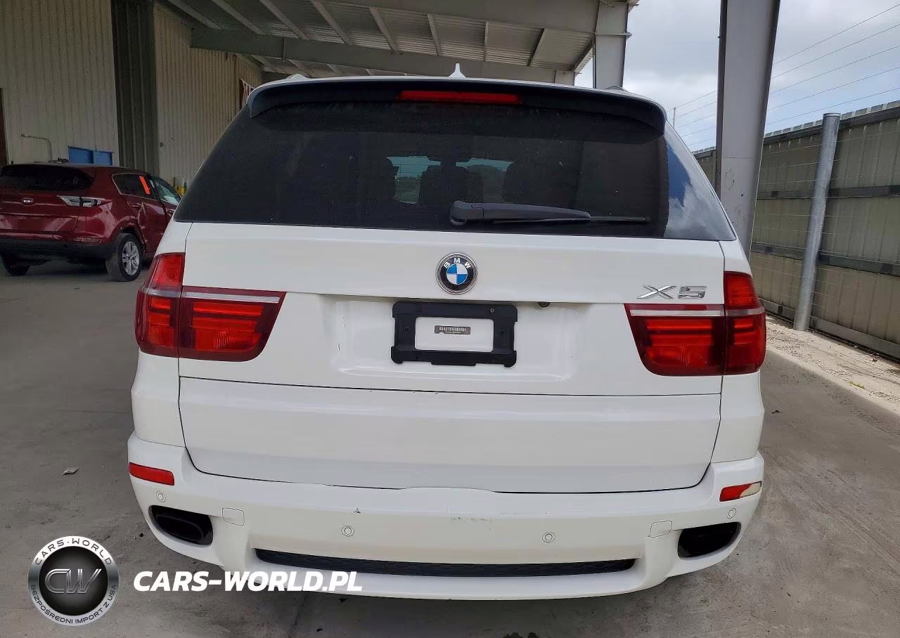 2013 BMW X5 xDrive50I VIN:5UXZV8C57DL426589 - 6