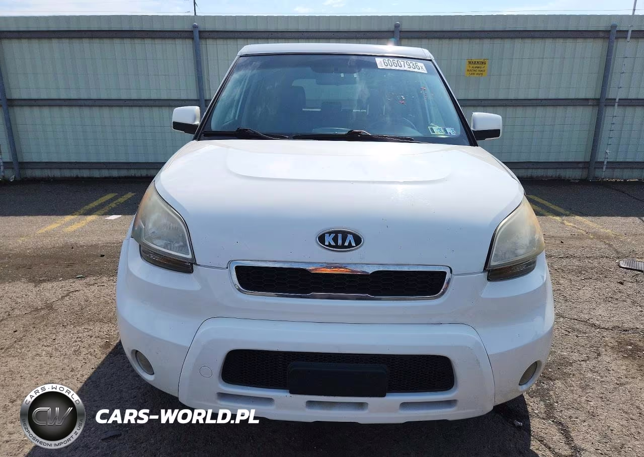 2011 Kia Soul + VIN:KNDJT2A20B7729102 - 5