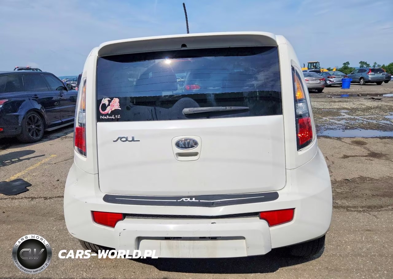 2011 Kia Soul + VIN:KNDJT2A20B7729102 - 6
