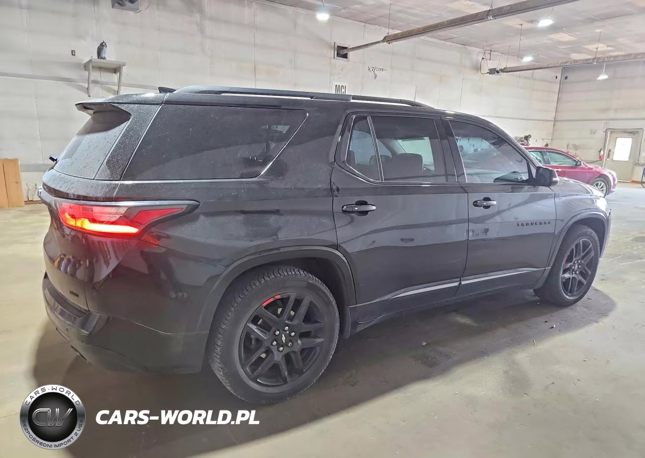2018 Chevrolet Traverse Premier VIN:1GNEVJKW4JJ228360 - 3