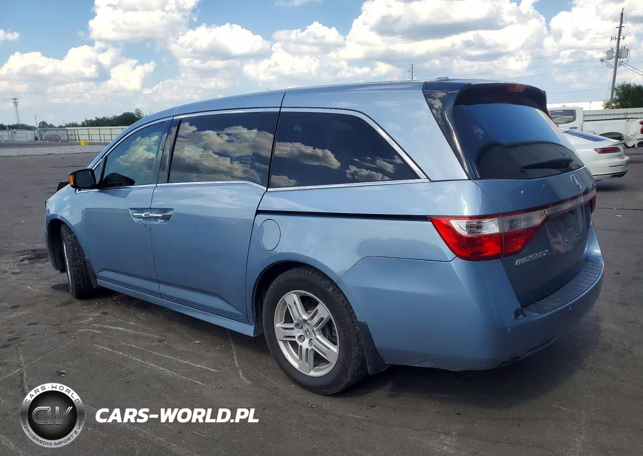 2013 Honda Odyssey Touring VIN:5FNRL5H91DB004483 - 2