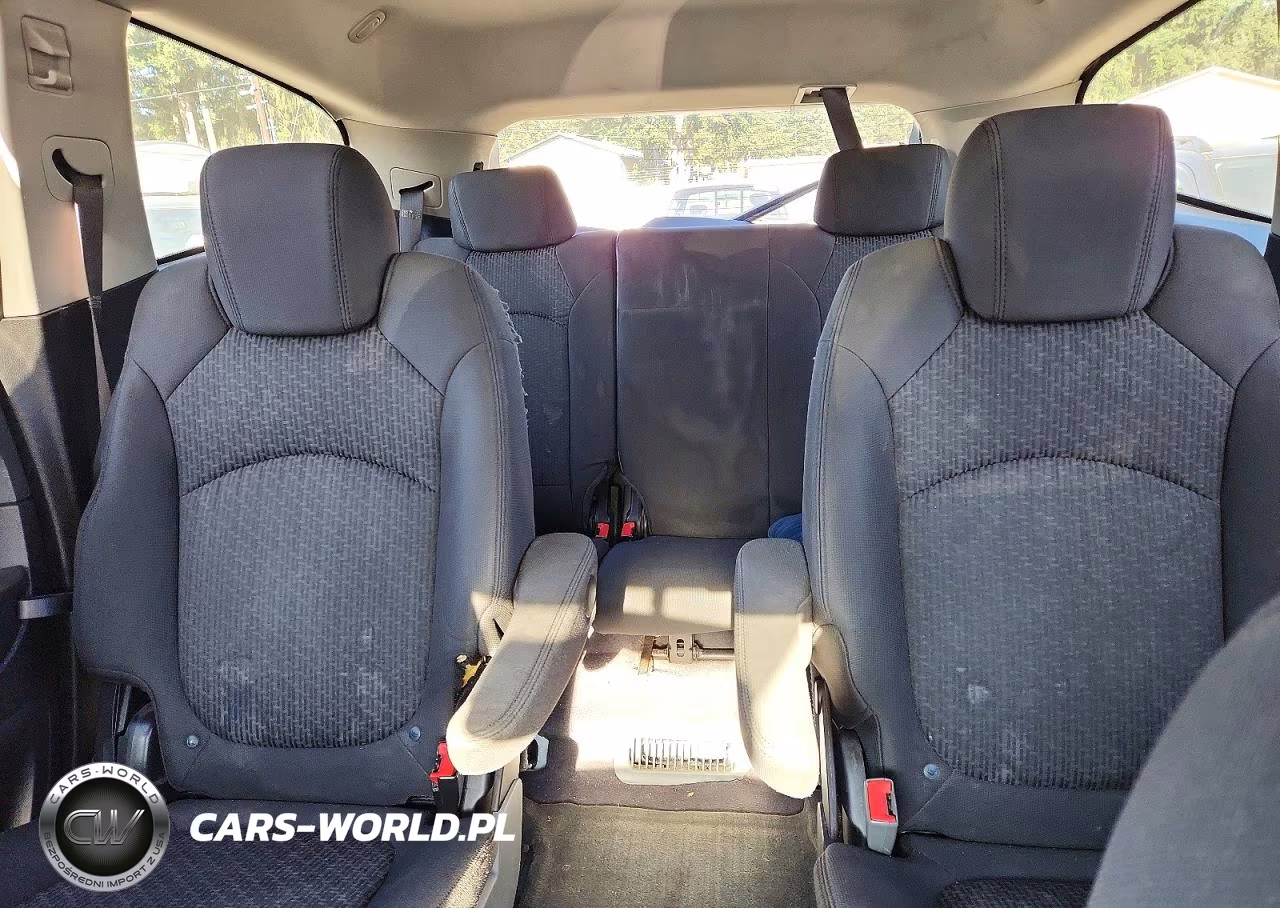 2010 Chevrolet Traverse Lt VIN:1GNLVGED3AS139975 - 10