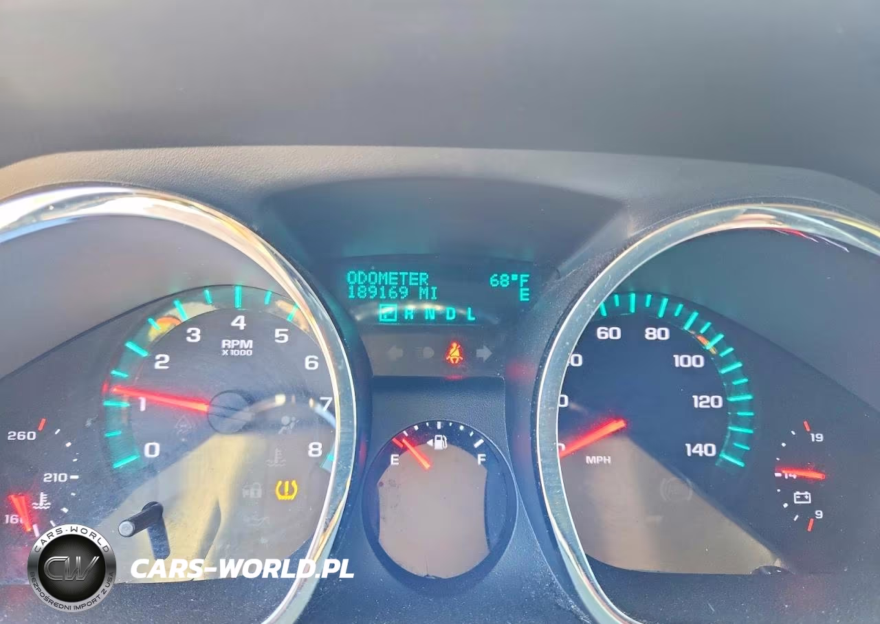 2010 Chevrolet Traverse Lt VIN:1GNLVGED3AS139975 - 9