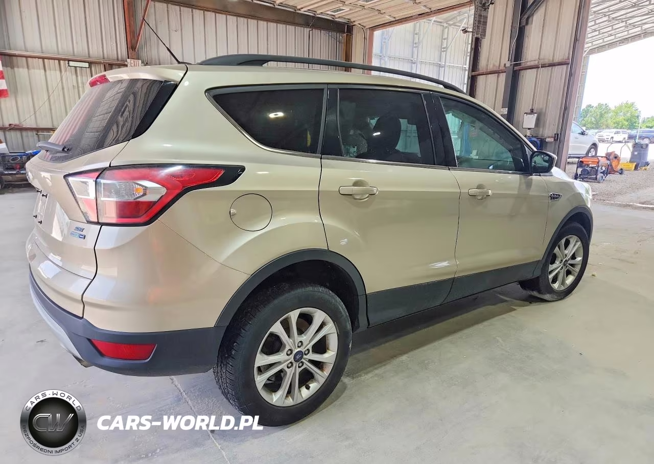 2018 Ford Escape Se VIN:1FMCU9GD0JUB10891 - 3