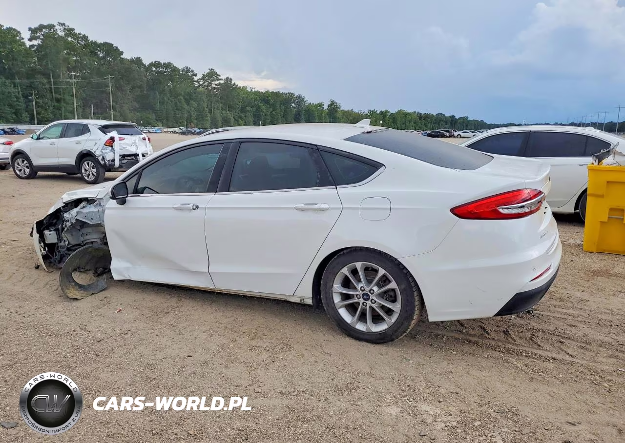 2020 Ford Fusion Se VIN:3FA6P0HD3LR132404 - 2