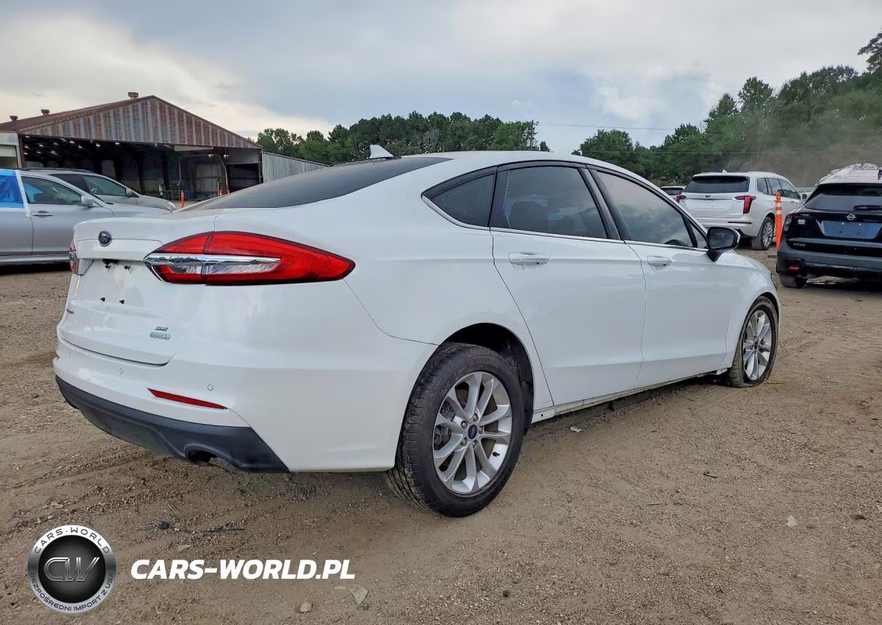 2020 Ford Fusion Se VIN:3FA6P0HD3LR132404 - 3