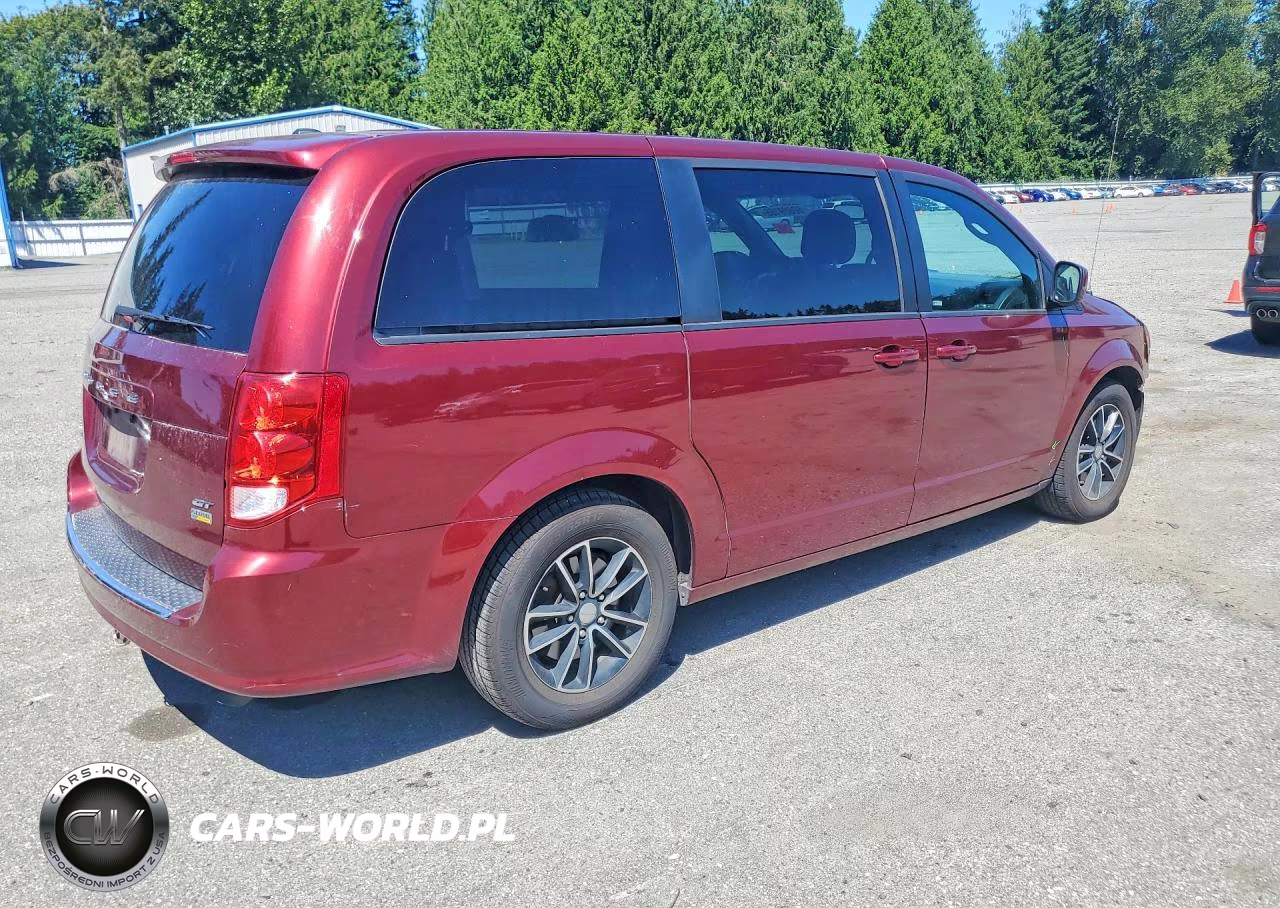 2018 Dodge Grand Caravan Gt VIN:2C4RDGEG3JR145499 - 3