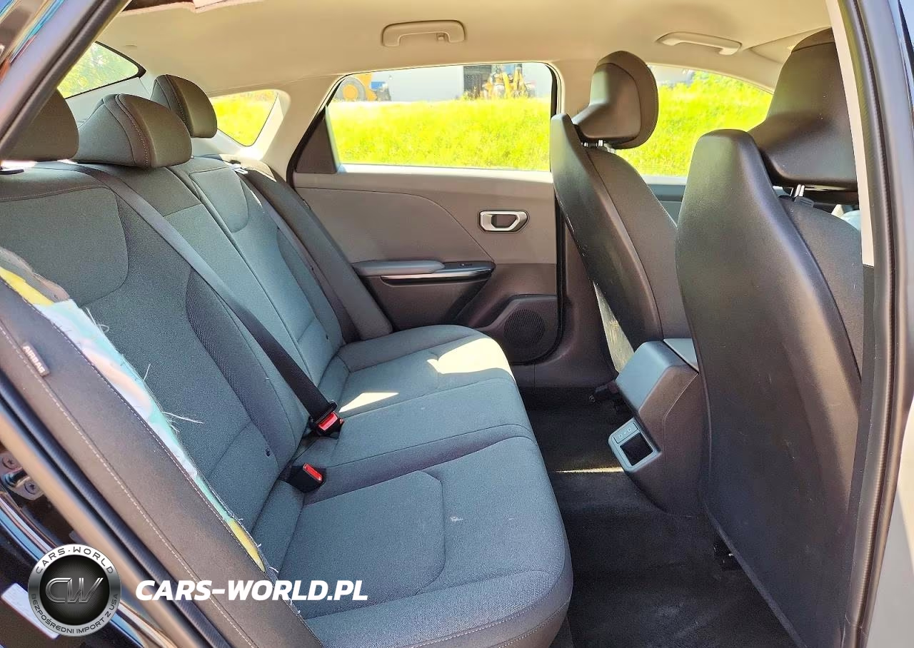 2025 Kia K4 Lxs VIN:3KPFT4DE8SE097800 - 10