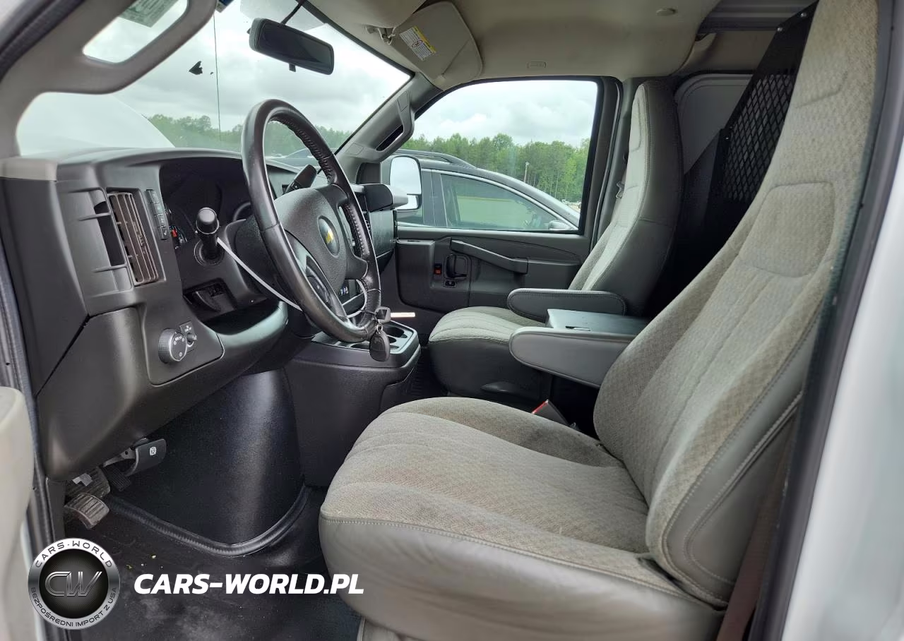 2022 Chevrolet Express G2500 VIN:1GCWGAFP3N1139587 - 7