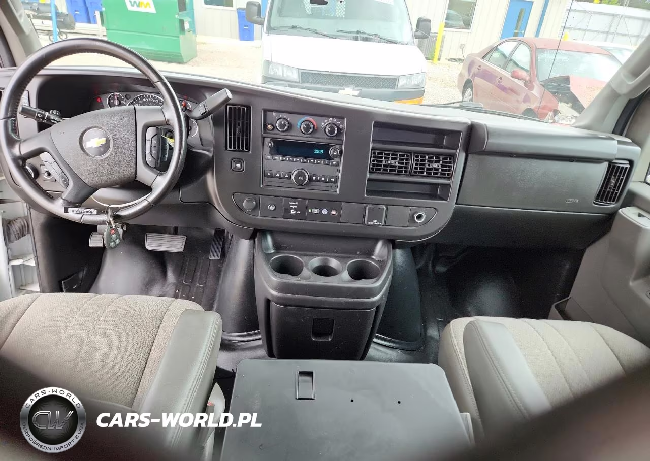 2022 Chevrolet Express G2500 VIN:1GCWGAFP3N1139587 - 8