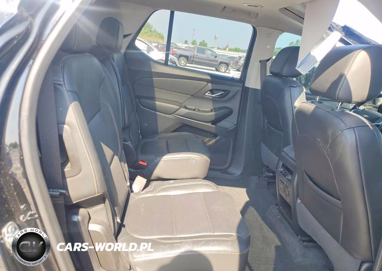 2019 Chevrolet Traverse Premier VIN:1GNEVKKW9KJ250166 - 11