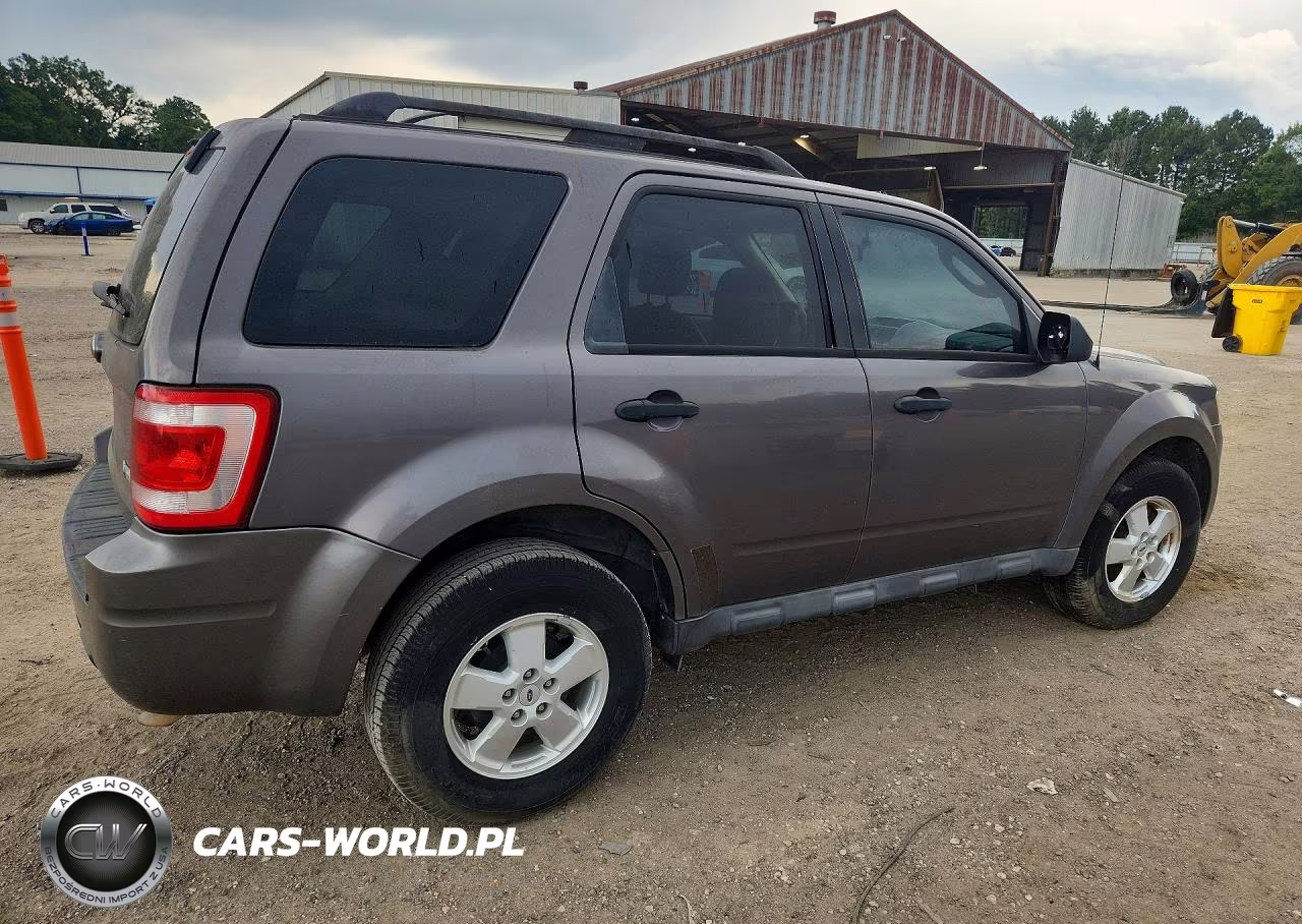 2012 Ford Escape Xlt VIN:1FMCU0DG6CKB84230 - 3