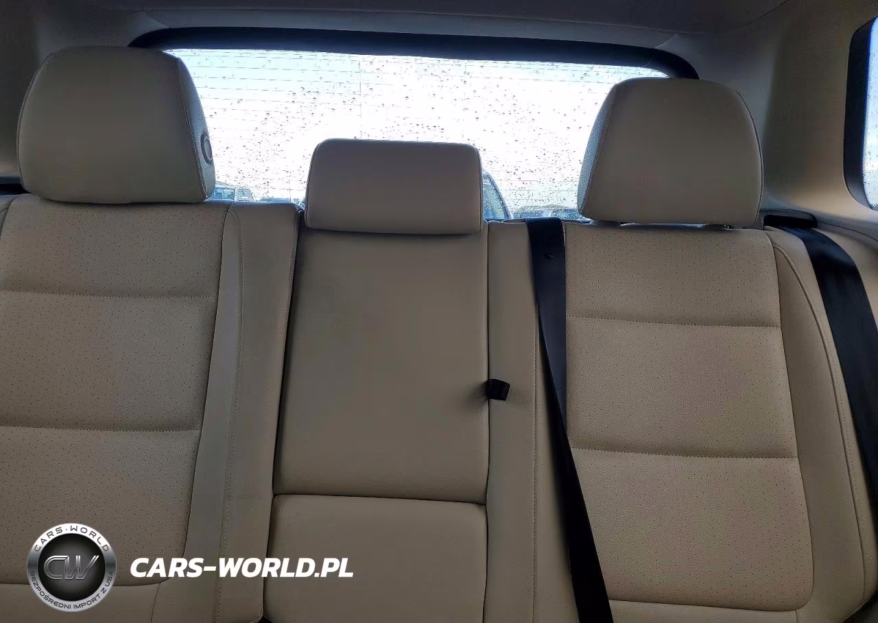 2017 Volkswagen Tiguan S VIN:WVGBV7AX8HK025545 - 10